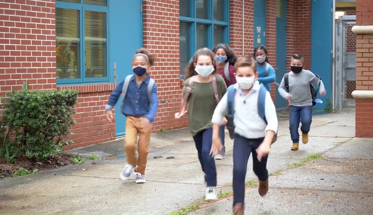 COVID-19, 12 mesi di pensiero critico