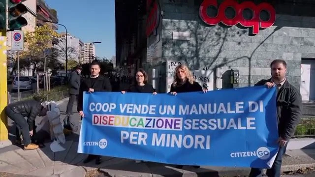 COOP vende un manuale di diseducazione sessuale per minori